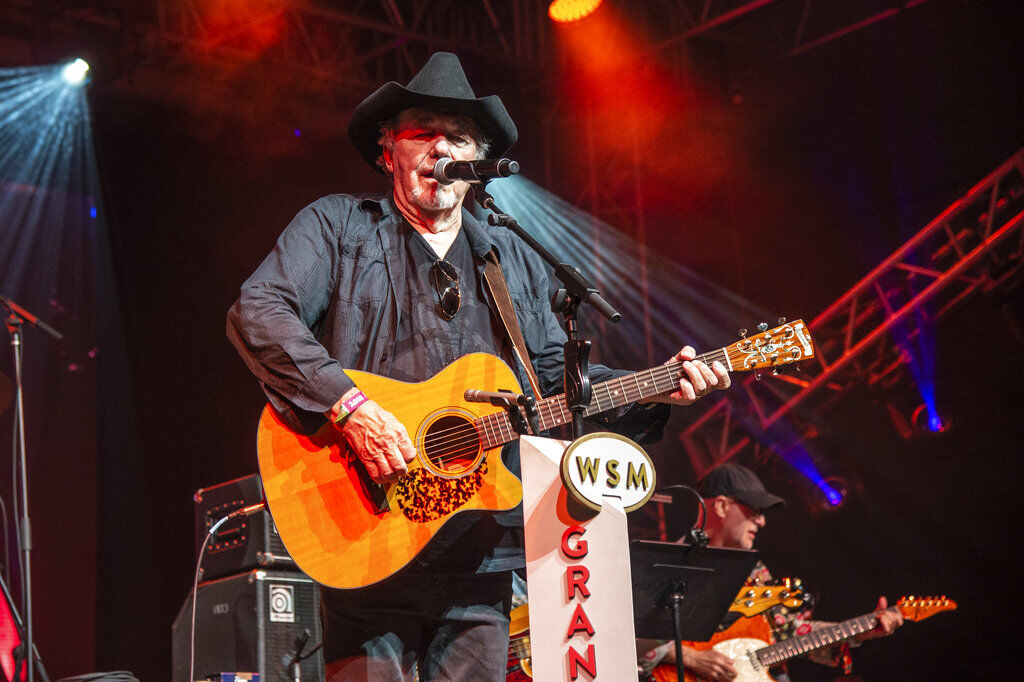 Bobby Bare